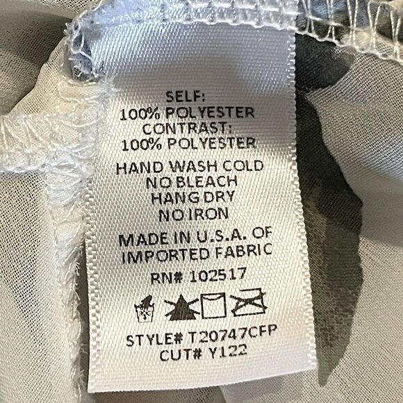 Beautiful! Soprano, Strappy, Flowing, Floral & Off-White, Lined Tank. Size S/M. - Picture 3 of 4